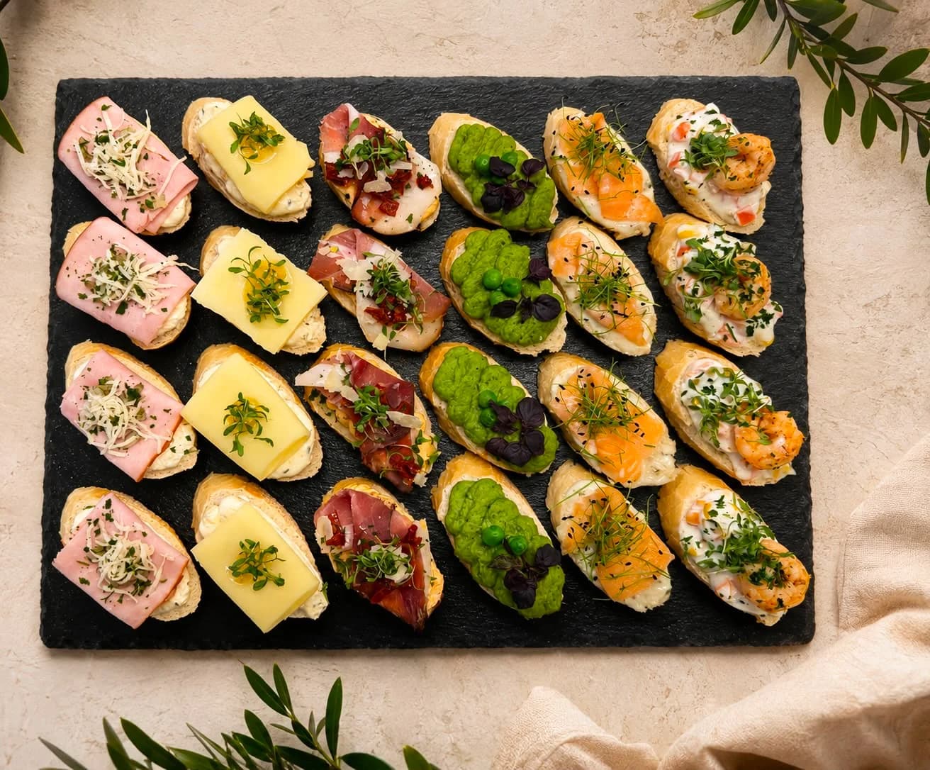 Produktbild von Canapés Box Mix (Weissbrot)